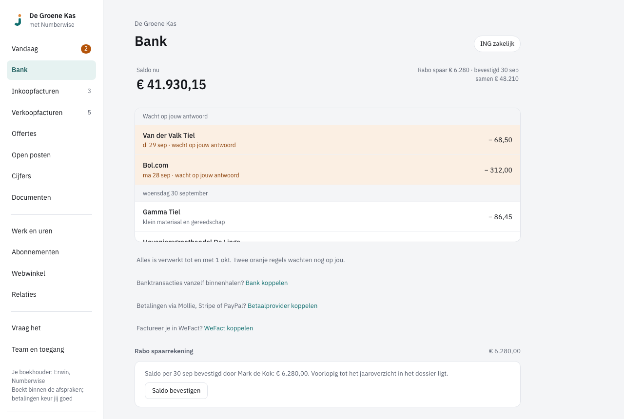 Bank met bovenaan twee oranje betalingen onder Wacht op jouw antwoord