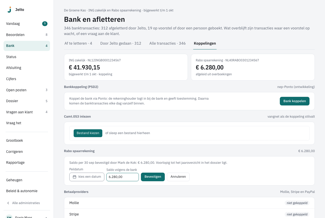 Bank, tab Koppelingen, met bij de spaarrekening de velden Peildatum en Saldo volgens de bank