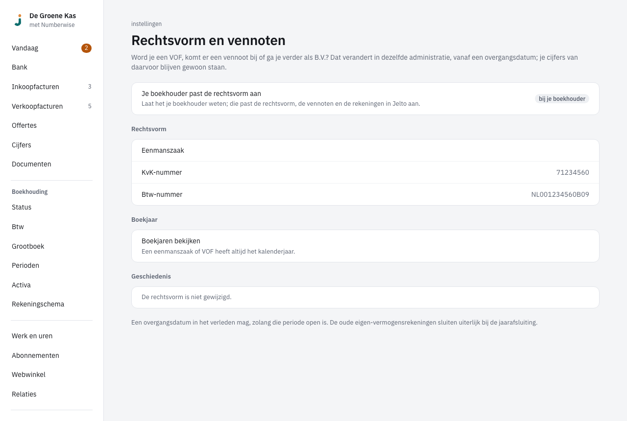 Rechtsvorm en vennoten met bovenaan Je boekhouder past de rechtsvorm aan